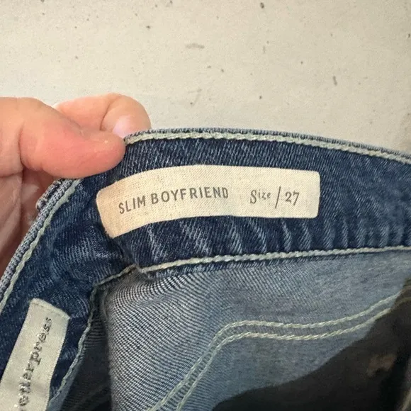 Pilcro and the Letterpress Slim Boyfriend JeansSize: 27