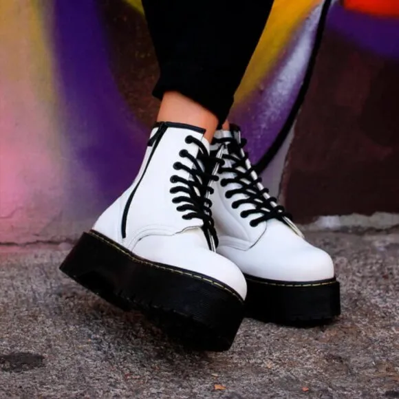 Platform JADON Doc Martens white women's US size 9 -10 Men's US 8