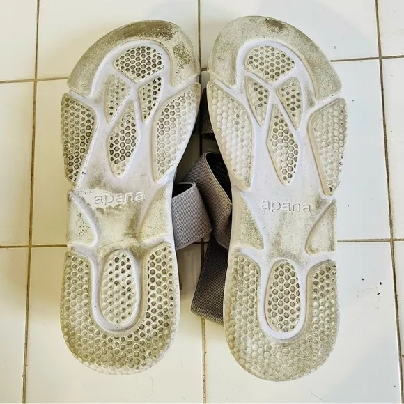 PrAna Nola Gray and White Strappy Sandals Size 8.5