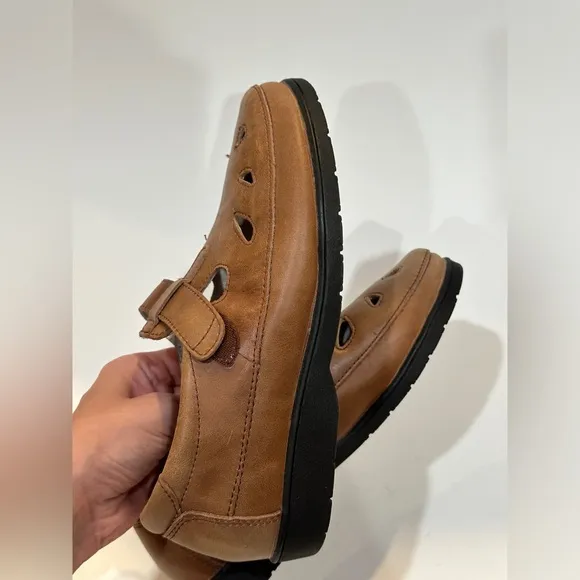 Propet ladybug orthopedic shoe size 6