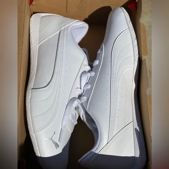 Puma neo cat unlicensed softfoam  all white sneakers 8.5 new condition