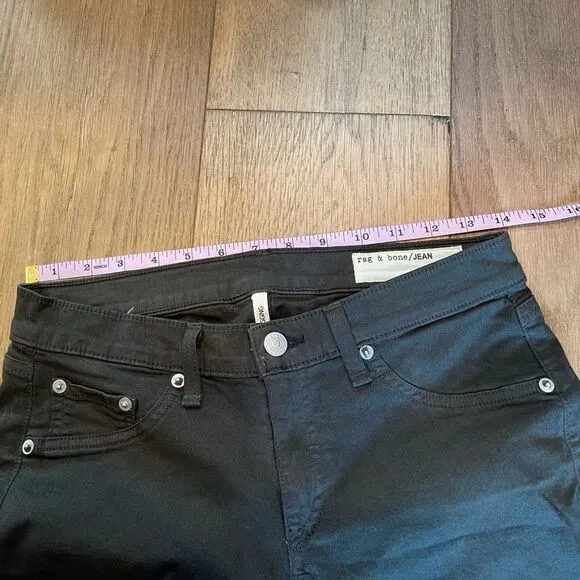 Rag &amp; Bone legging in PFD Green.  Like new condition! Size 28