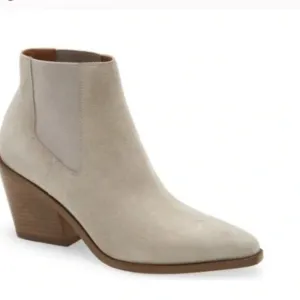 Rag &amp; Bone NWOT Light Grey Calfskin Suede Razor Booties- Size 40