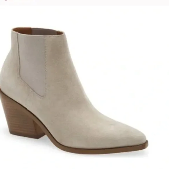 Rag &amp; Bone NWOT Light Grey Calfskin Suede Razor Booties- Size 40