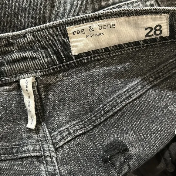 RAG &amp; BONE | Wren High-Rise Straight Cropped Jeans in Harley: black/grey wash