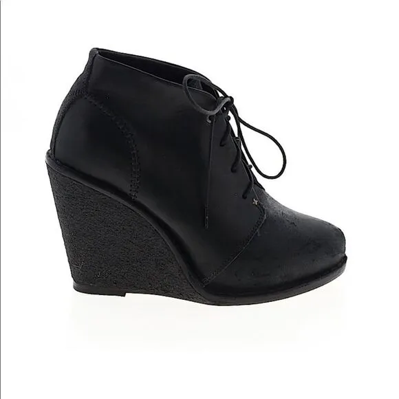 RAG &amp; BONE Black Wedge Leather Bootie Ankle Boot Distressed Odval Desert Size 7