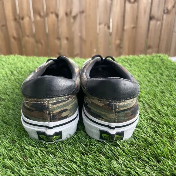 RARE VANS Era Digital Tribal Camo Sneakers Size 7M/8.5W