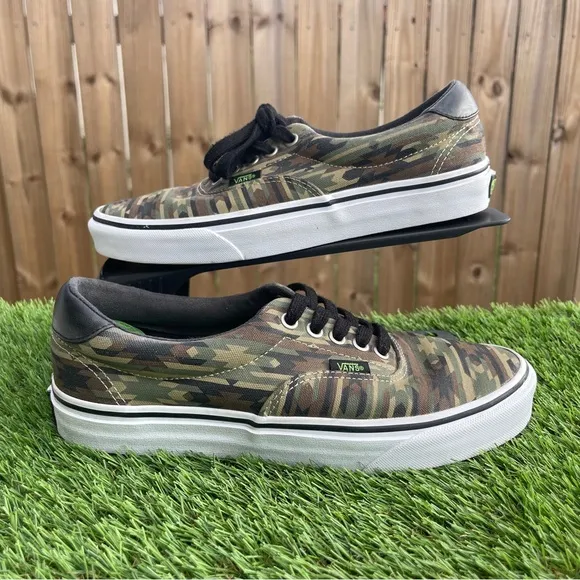 RARE VANS Era Digital Tribal Camo Sneakers Size 7M/8.5W