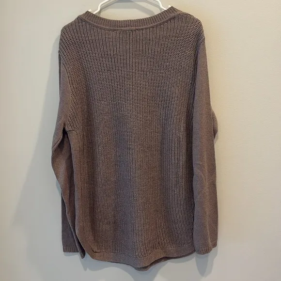 RD Style - Josslyn V Neck Sweater (from stitch fix).  Size XL