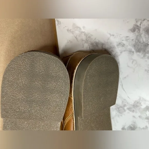 Reaction Kenneth Cole Desert Wind Leather Chukka Boots