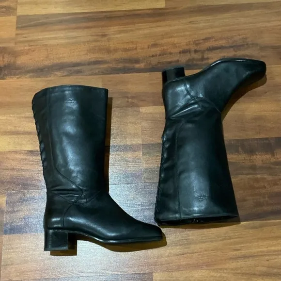 Regence Canada Black Leather Riding  Boots SIZE 9.5