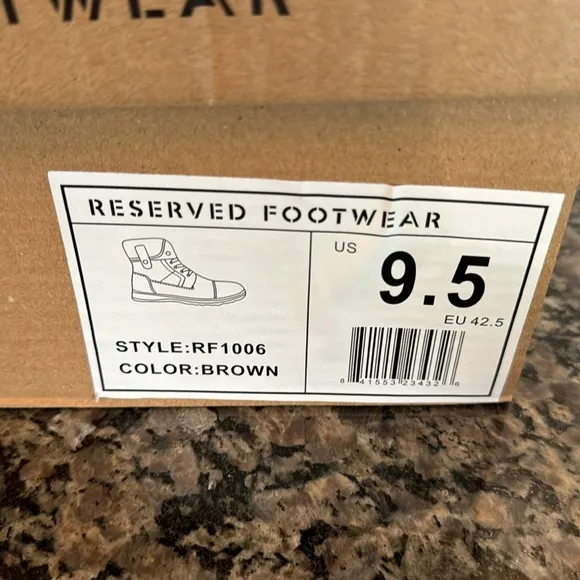 Reserved Footwear desert boots NIB 9.5
