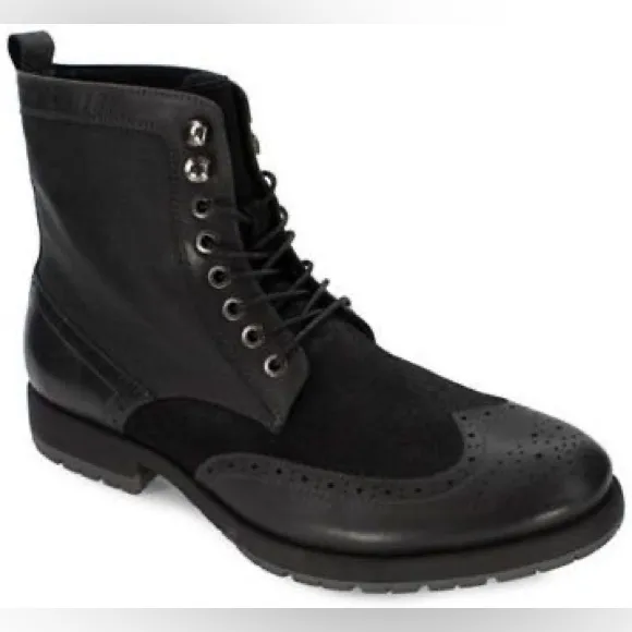 Robert Wayne Black Leather Wing Tip Chukka Boots  Sz. 9