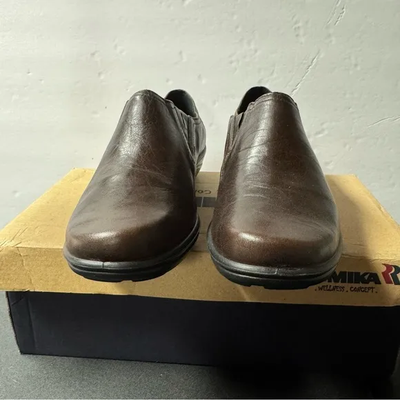 Romika‎ Cassie womens dark brown 6.5 slip on loafers New in box