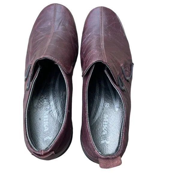 Romika Leather Upper Slip On Loafers in Burgundy Size: 36 (6)