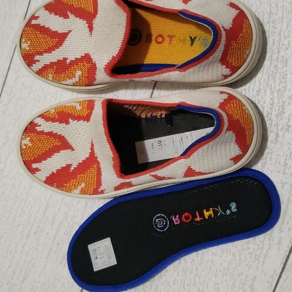 Rothys 10 flames flats loafers kids sneakers