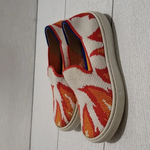 Rothys 10 flames flats loafers kids sneakers