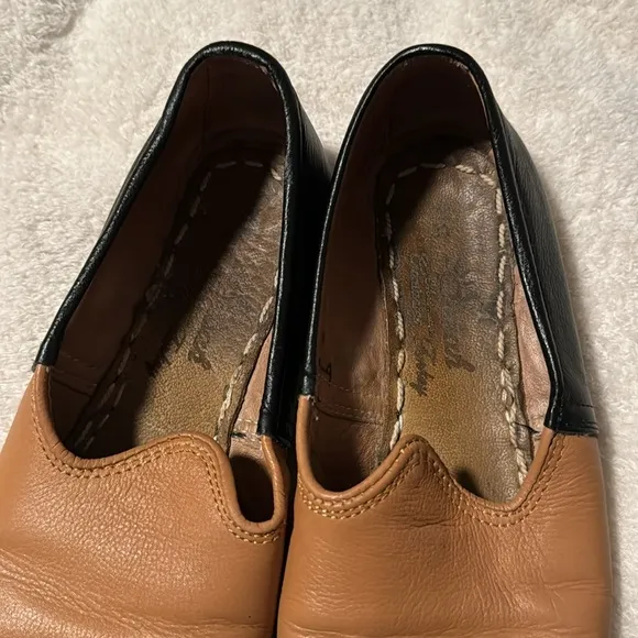 Sabah Slip On Loafers in Tan and Black