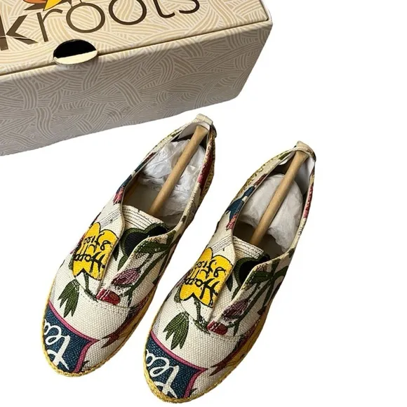 Sakroots Girls Riff Sneakers In White Peace