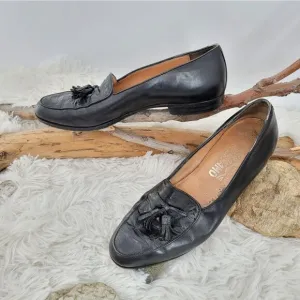 Salvatore Ferragamo black tasseled loafers leather