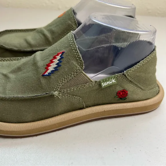 Sanuk X Grateful Dead NEW Sidewalk Surfer Size 3,4 Youth Slip On Loafers