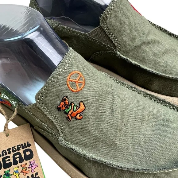 Sanuk X Grateful Dead NEW Sidewalk Surfer Size 3,4 Youth Slip On Loafers