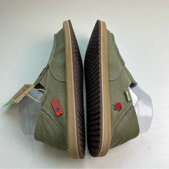 Sanuk X Grateful Dead NEW Sidewalk Surfer Size 3,4 Youth Slip On Loafers