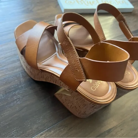 Sarto Donati Leather Strappy Sandals NWOT