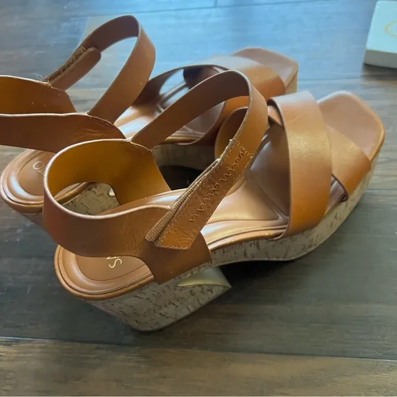 Sarto Donati Leather Strappy Sandals NWOT
