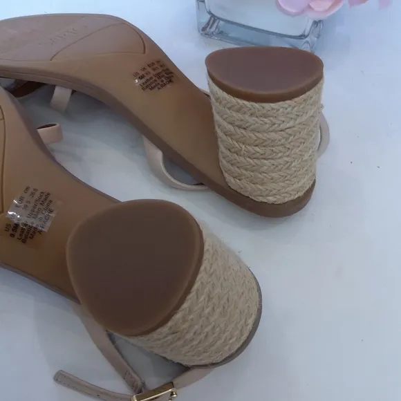 Sarto Rache toe loop strappy nude beige leather sandals