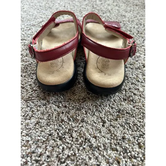 SAS Nudu Size 7.5 M SANDALS Ruby Red Heel Strap Comfort (RETAIL $158) Q24