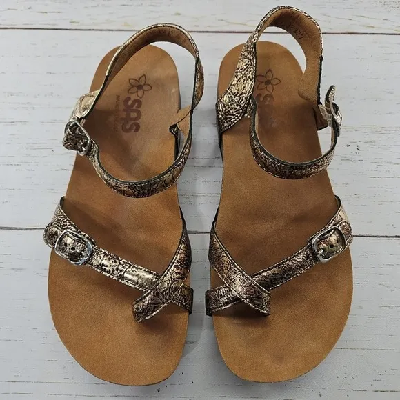 SAS Pampa Sandals 9 W Brown Gold Strappy Leather Ankle Strap Toe Loop Buckle