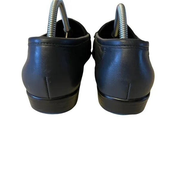 SAS Simplify slip on Navy Loafers size 10 N