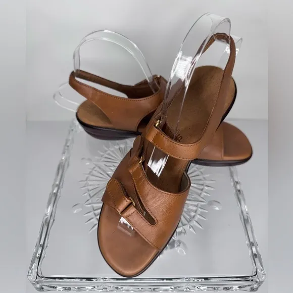 SAS Women’s Size 8.5 Tripad Comfort Tan Leather Sandals