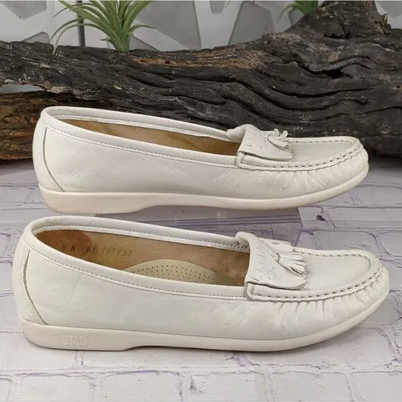 SAS White Leather Softie Kiltie Tassel Slip On Loafers - Size 8N (Narrow)