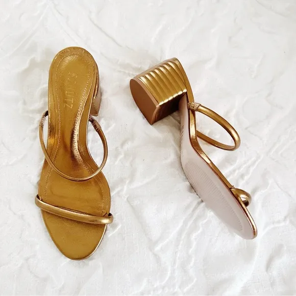 Schutz Kyra Strappy Sandal Size 8.5 New