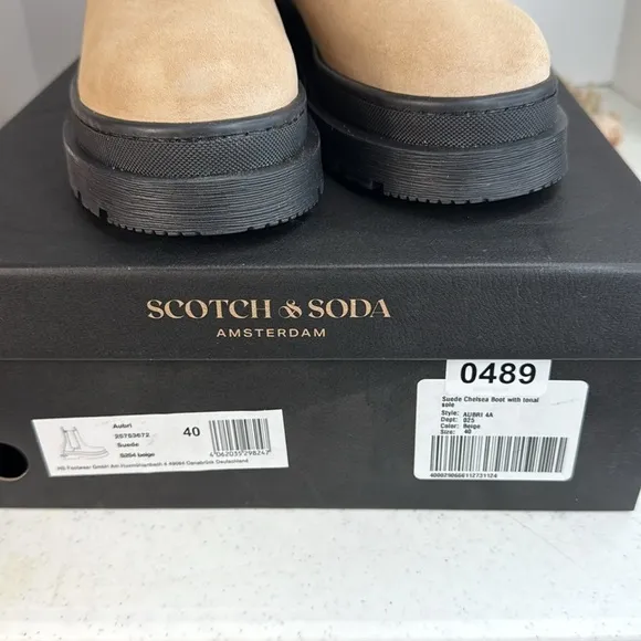 SCOTCH &amp; SODA Made In Portugal Suede Chelsea Boots Sz 7.5 Aubri