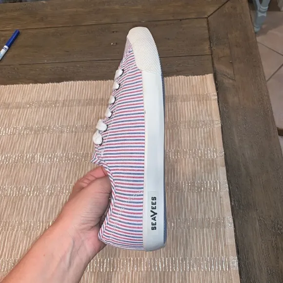 SeaVees NEW Monterey Americana Red Blue Seersucker Canvas Stripe Beach Sneaker 8