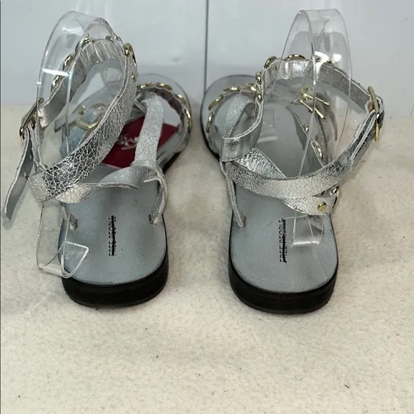 Silver Sandals with Decorative Buckles (B1)