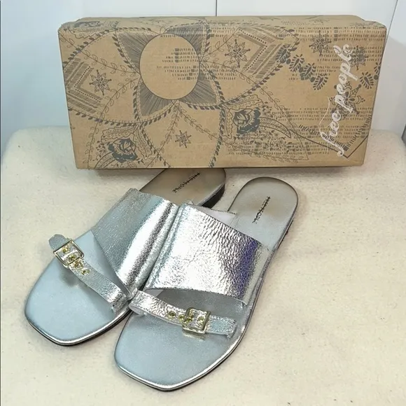 Silver Women's Slide Sandals (B1)