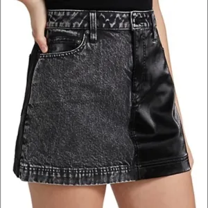 Size 26 NWT Alice and Olivia Austin jeans skirt denim vegan leather black mini