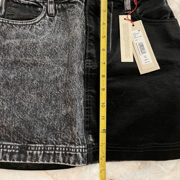 Size 26 NWT Alice and Olivia Austin jeans skirt denim vegan leather black mini
