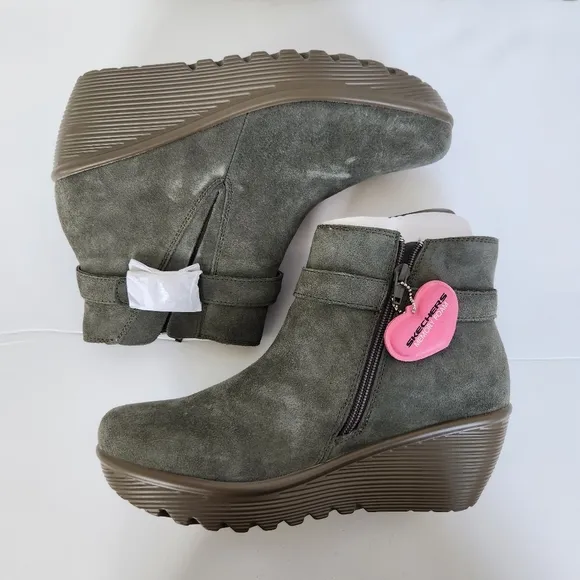 Skechers Suede Memory Foam Boots