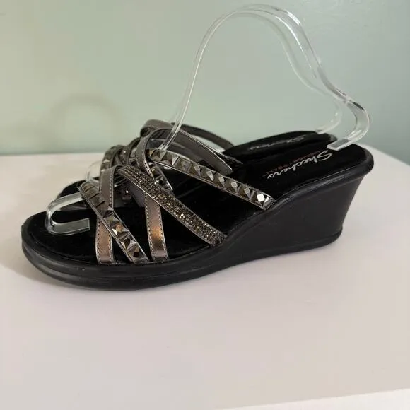 Skechers Wedge Sandals 9 Silver Cali Rumblers Studs Strappy Memory Foam Open Toe