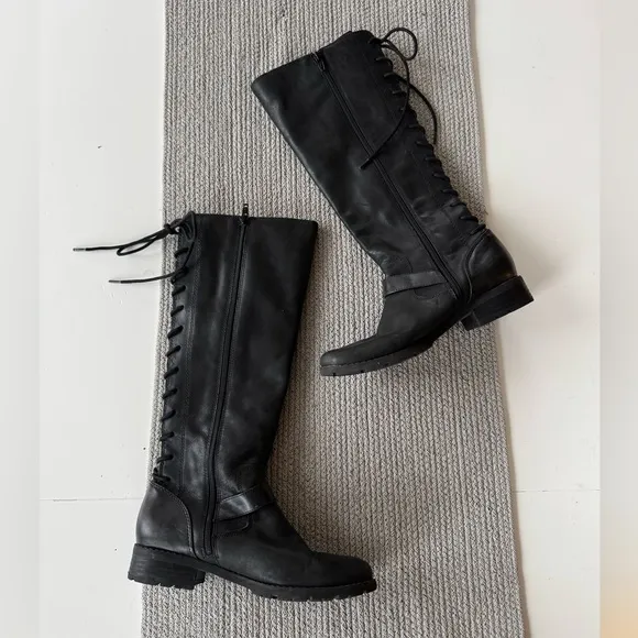Sofft Black Leather Lace Up Tall Knee High Low Heel Riding Boots Size 7
