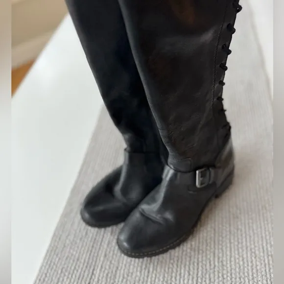 Sofft Black Leather Lace Up Tall Knee High Low Heel Riding Boots Size 7