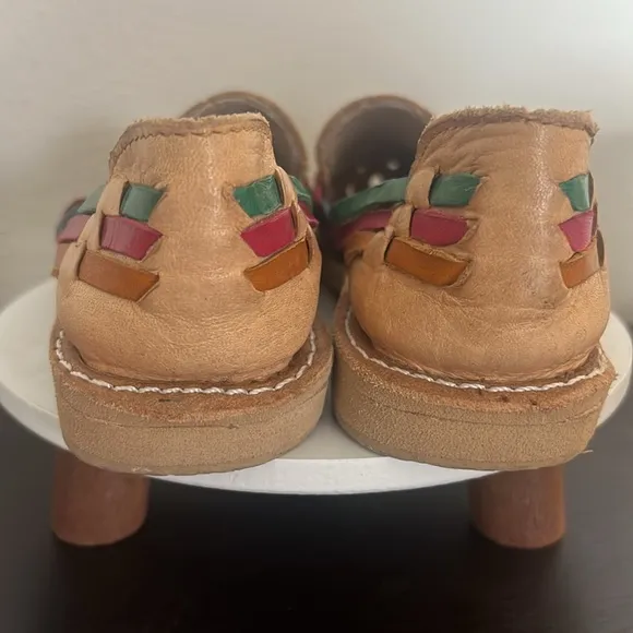 Soleil Girls Frida Kahlo Colorful Slip on Loafers Size 9