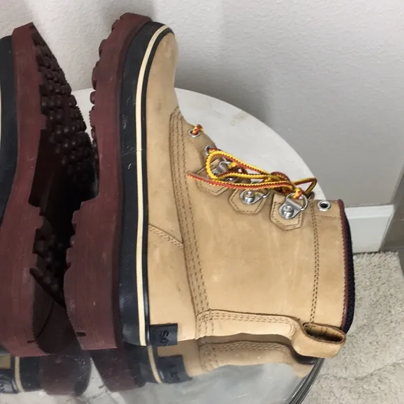 SOREL 8  Men's Caribou Street Casual Boots
