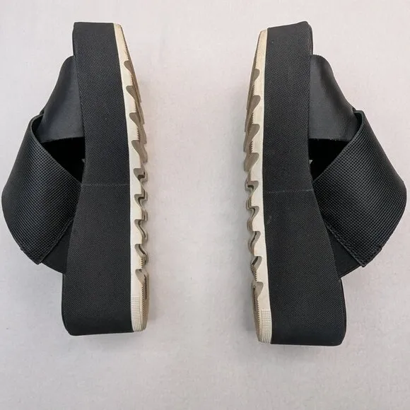 Sorel Cameron Flatform Mule in Black/White Size 7