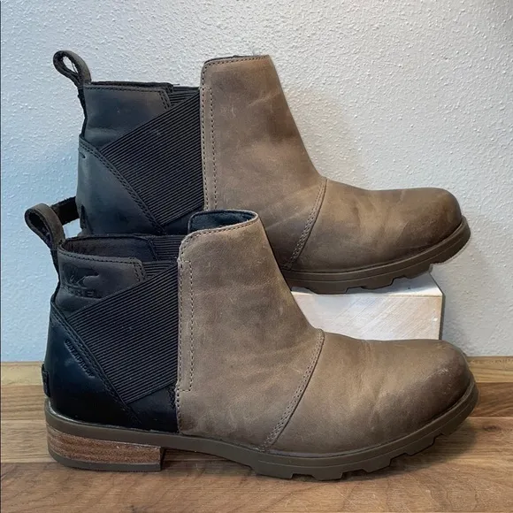 Sorel Emelie Chelsea Leather Color-block Stretch Ankle Boots Moto Minimal Size 8